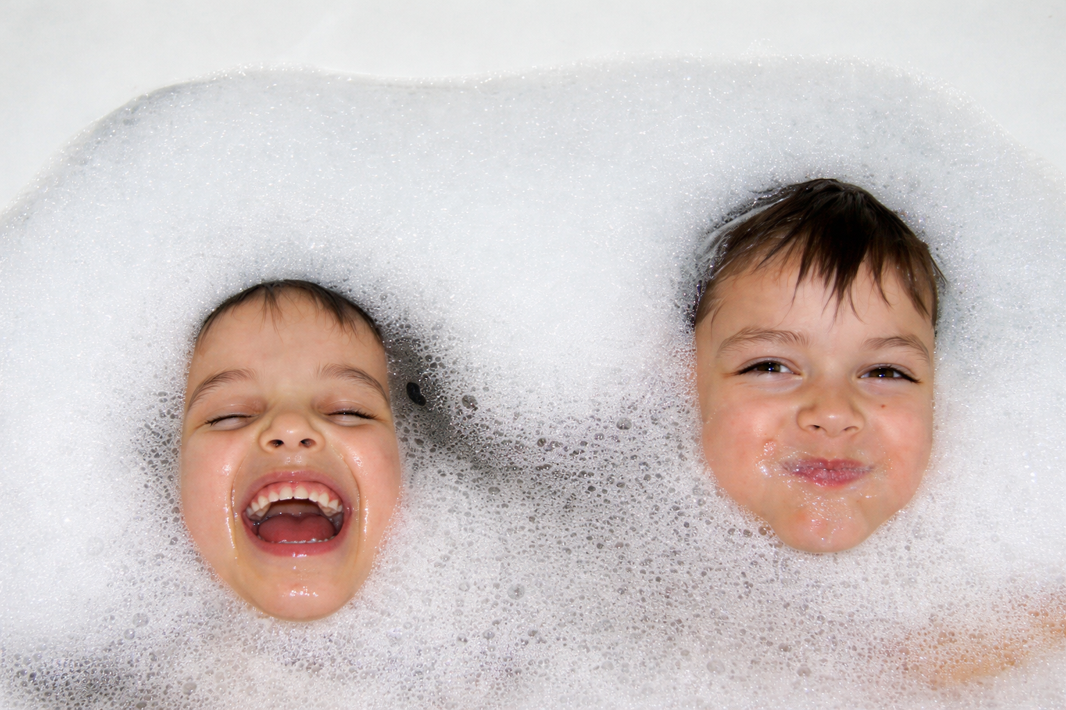 Badanie UBA wykazało obecność metabolitu ftalanu MnHexP w organizmach dzieci i młodzieży w Niemczech.