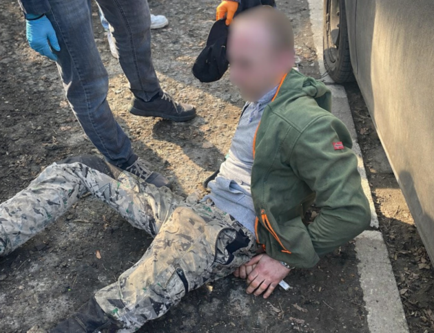 Aresztowanie złodzieja zabytkowej Hondy w Krakowie/ Policja