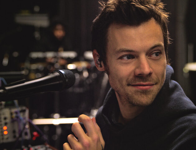 Harry Styles powraca! 8 marca o 20:00 Netflix pokaże koncert „One Night In Manchester”.