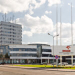 Siedziba Orlen w Płocku, autor: Adam Kliczek, http://memoriesstay.com, Praca własna, CC BY-SA 3.0 pl