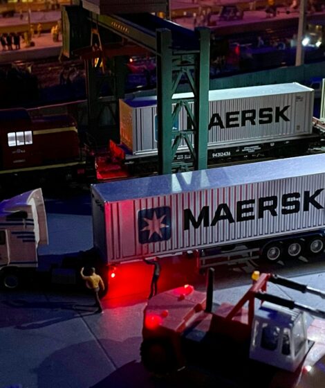 Sprawdź, ile wynosi dodatek za pracę w nocy w 2026 roku. fot: Tasha Kostyuk/Unpslash