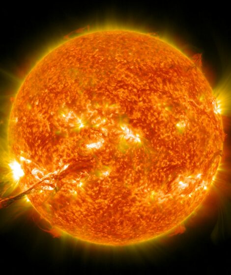 Słońce, wyrzut koronalny masy/ NASA