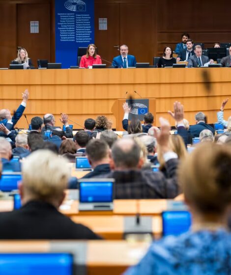 Glosowanie w Parlamencie Europejskim/ źródło: https://multimedia.europarl.europa.eu/