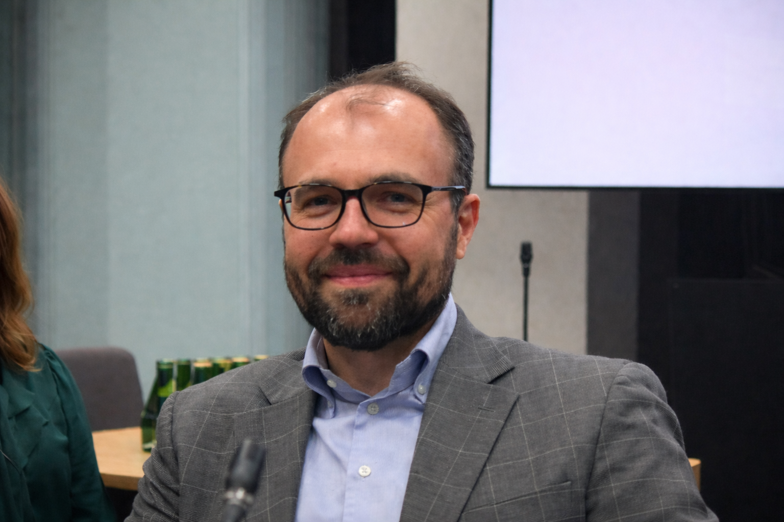 Prokuratura oskarża Krzysztofa Szczuckiego o wykorzystanie Rządowego Centrum Legislacji do kampanii wyborczej. Chodzi o zatrudnienia bez konkursu i 900 tys. zł szkody. Krzysztof Szczucki/FB