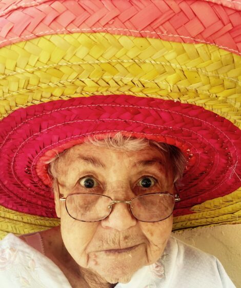 Bale czy rachunki? Sprawdzamy, na co seniorzy naprawdę wydają trzynastą emeryturę.