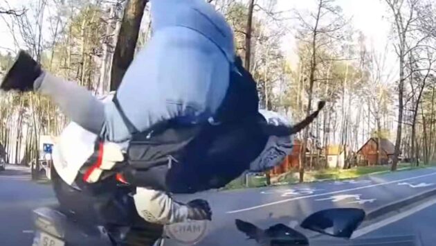 Wypadek kierowcy i pasażerki motocykla w Rybniku. FB/Stop Cham