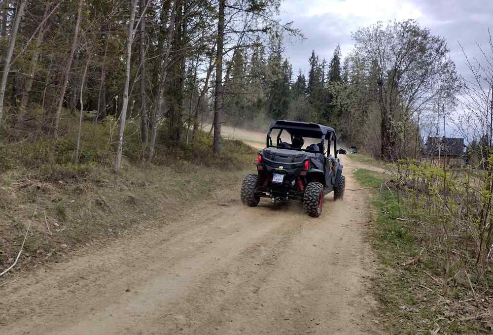 Buggy na leśnych drogach w okolicach Bukowiny Tatrzańskiej. fot: Rafał Bernasiński