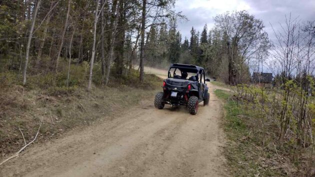 Buggy na leśnych drogach w okolicach Bukowiny Tatrzańskiej. fot: Rafał Bernasiński