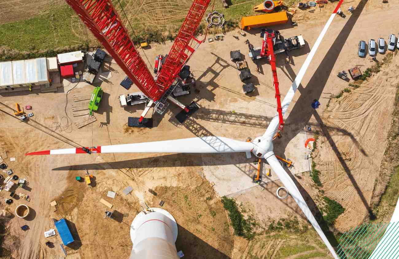 Budowa turbiny wiatrowej. fot: windenergy.pl