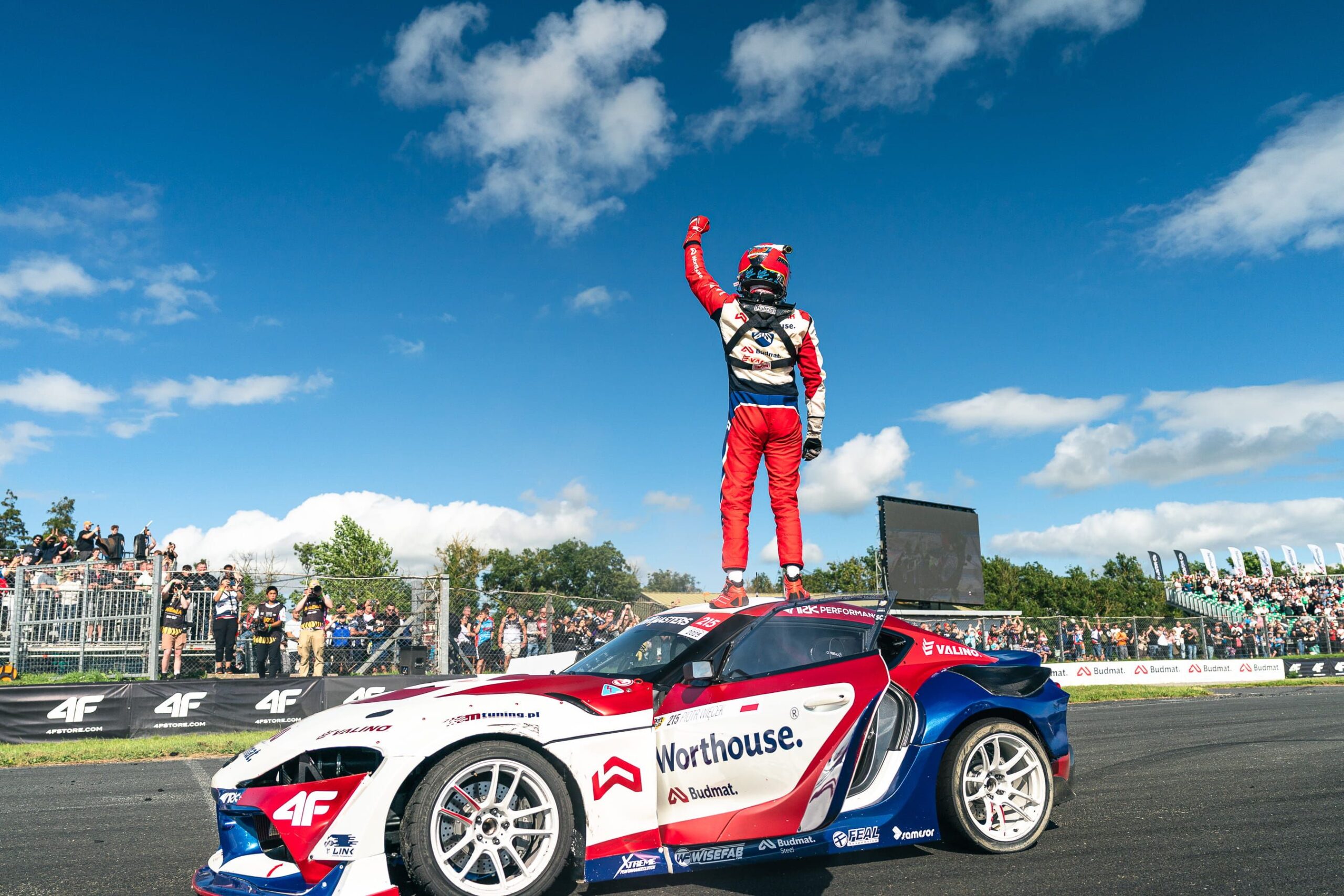 Drift Masters 2026. Piotr Więcek o krok od lidera przed rundą w Irlandii. Źródło: Drift Masters Grand Prix