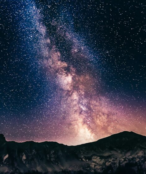 Astronomowie odkryli TOI-791 b i TOI-791 c. To superpuchate planety wielkości Jowisza, ale rzadsze od waty cukrowej.