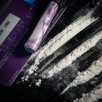 Raport ONZ wskazuje na rekordową produkcję kokainy, spadek cen, wzrost czystości narkotyku i coraz większe używanie cracku w Europie. fot: Colin Davis/Unsplash