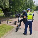Kontrola hulajnogi/ Policja