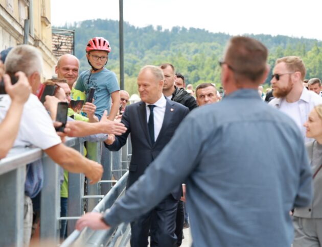Tusk w Głuchołazach/ KPRM