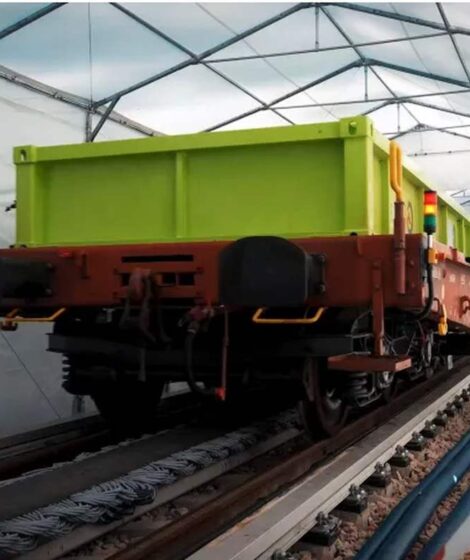 Polski system MagRail ma wykorzystać istniejące tory i rozpędzać pociągi do 550 km/h. Jego twórca nie wierzy jednak w szybkie wdrożenie w Polsce. fot: materiały prasowe