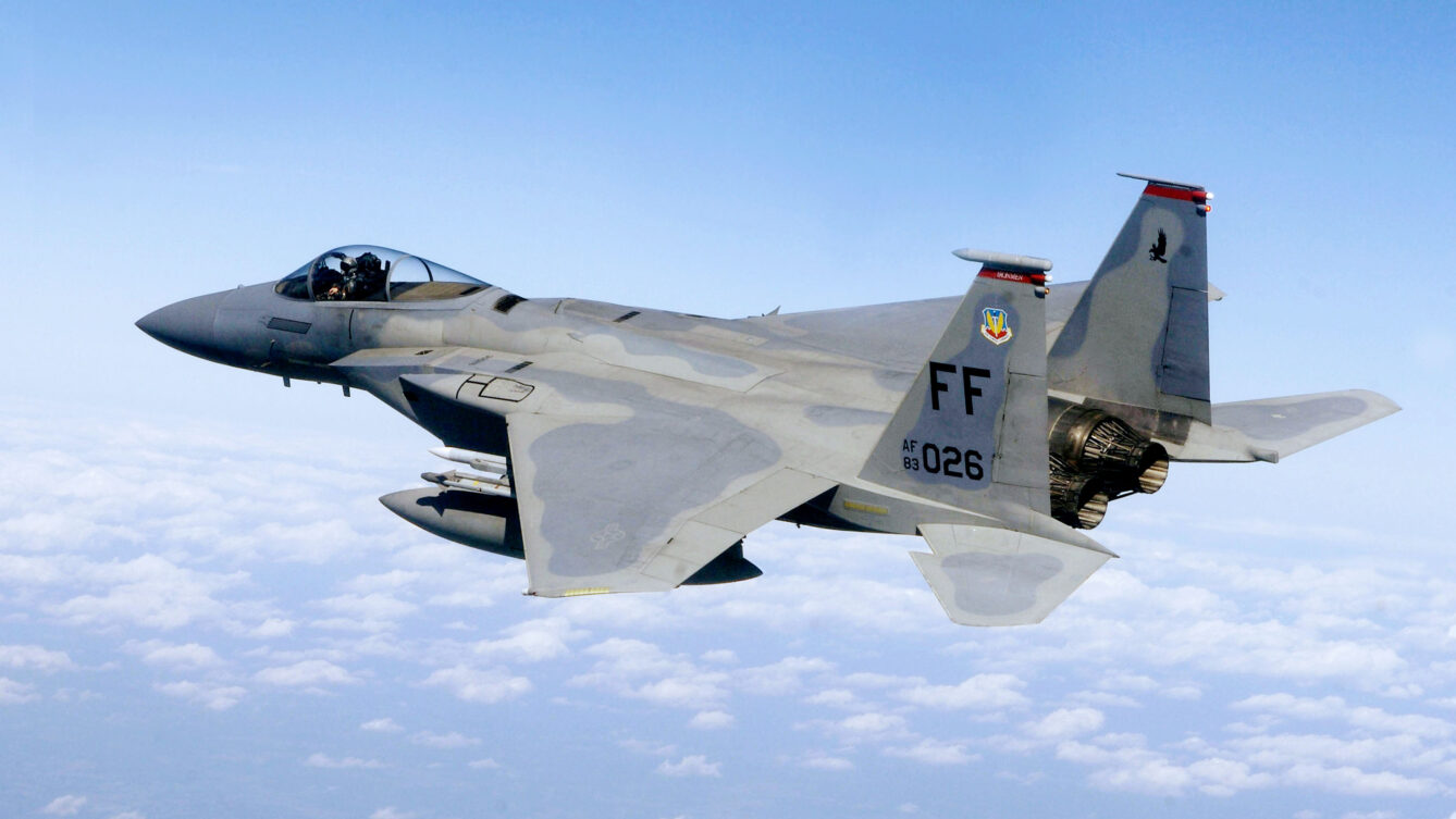 Polska znalazła się w amerykańskim kontrakcie dotyczącym programu F-15. Wyjaśniamy, co umożliwia wpis i jakie plany dotyczące F-15EX ma MON.. Autorstwa U.S. Air Force photo/Staff Sgt. Samuel Rogers, Domena publiczna