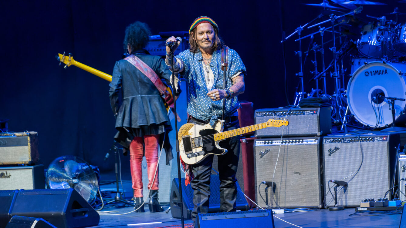 Johny Depp (2023). fot: Raph_PH - JeffBeckTribute2RAH230523 (9 of 81), CC BY 2.0