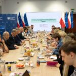 Ministerstwo sprawdzi ceny leków dla seniorów. Drogi produkt może wypaść z listy 65+, jeśli ma równie skuteczny i dostępny tańszy zamiennik. Źródło: MZ