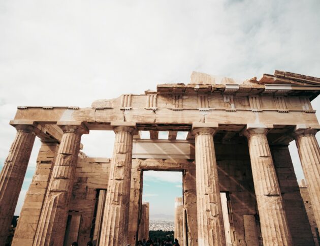 Pod koniec sierpnia Grecja otworzy za darmo 126 zabytków, muzeów i stanowisk archeologicznych. W programie znalazły się Delfy i Olimpia. fot: Cristina Gottardi/Unsplash