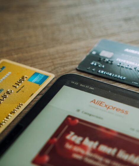 Unijne cło odstraszyło klientów chińskich sklepów. Temu straciło w Polsce 3,58 mln użytkowników, a AliExpress ponad 1,5 mln. fot: CardMapr.nl/Unsplash