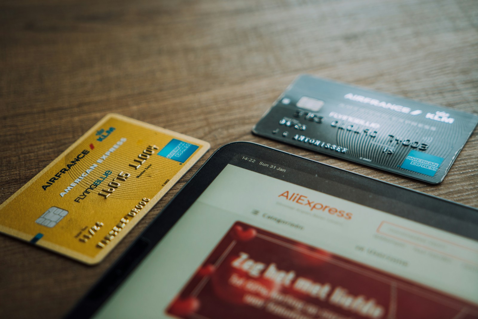 Unijne cło odstraszyło klientów chińskich sklepów. Temu straciło w Polsce 3,58 mln użytkowników, a AliExpress ponad 1,5 mln. fot: CardMapr.nl/Unsplash