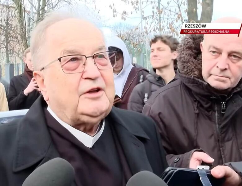 Pozew o 210 mln zł od fundacji Rydzyka od niemal dziewięciu miesięcy czeka w sądzie. Kiedy rozpocznie się proces o wydatki na muzeum? źródło: wPolsce24.tv