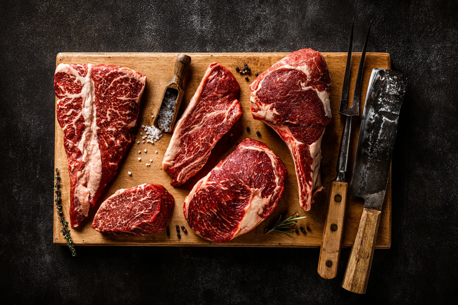 Dieta keto zmniejszyła tłuszcz w wątrobie o 67 proc., a połowa badanych przestała spełniać kryteria stanu przedcukrzycowego. fot: Sergey Kotenev/Unsplash