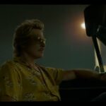 Dalsze perypetie Cliffa Bootha ze zwiastunem. Brad Pitt wraca w filmie Davida Finchera według scenariusza Tarantino. Premiera w Netflixie 23 grudnia. Źródło: Netflix