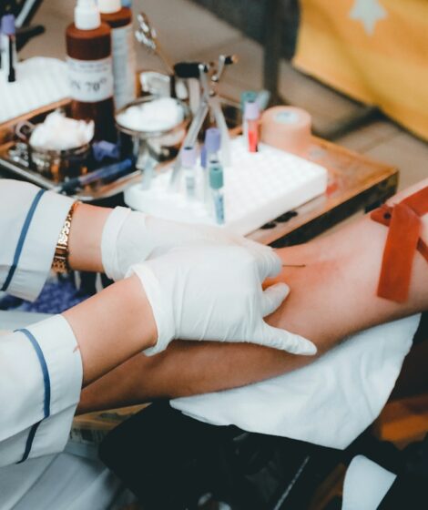 21 mln Polaków może mieć za wysoki cholesterol. Trwa kampania „Cholesterol. Poznaj swoje liczby”. Eksperci zachęcają do badań. fot: Nguyễn Hiệp/Unsplash