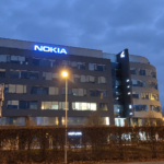 Biurowiec Nokia o świcie. Nokia planuje zwolnić około 252 osoby w Polsce. Związkowa Alternatywa zarzuca firmie łamanie prawa pracy. UOKiK nadal prowadzi postępowanie. Fot: Fakty Plus