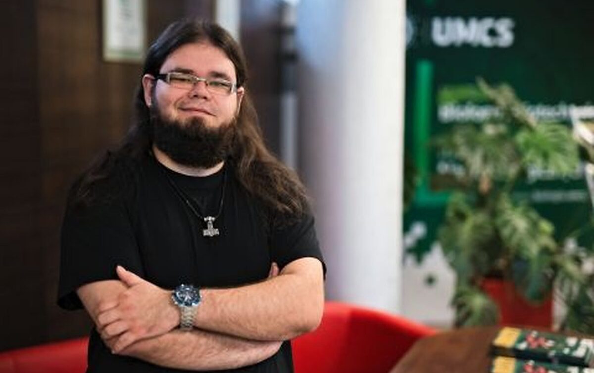 Czy powstanie uniwersalny lek na raka? Dr Mateusz Pięt z UMCS wyjaśnia, dlaczego nowotwory są tak różne i jak może wyglądać przyszłość leczenia. Źródło: UMCS
