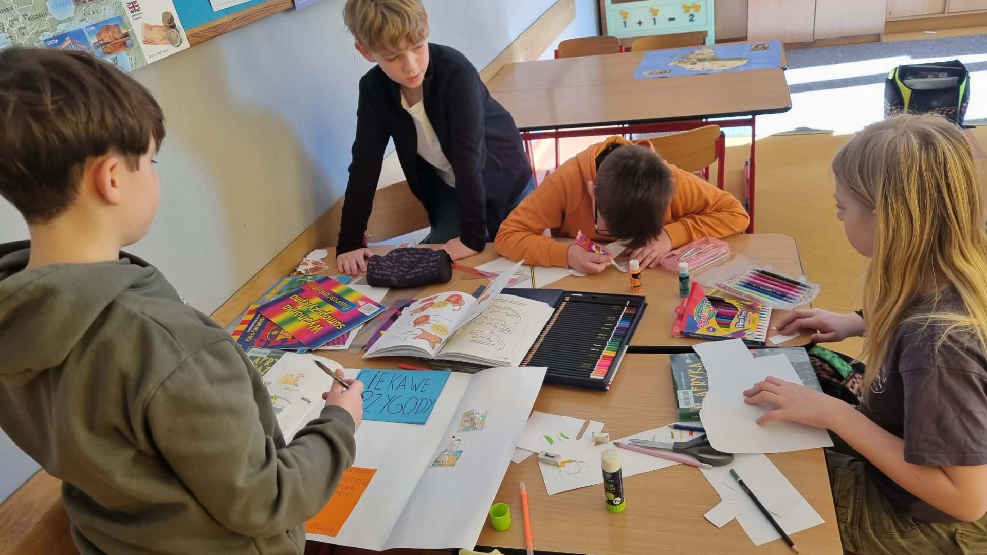 Czy religia może być w środku planu lekcji? Fundacja Wolność od Religii interweniowała, a kuratorium wykazało naruszenie przepisów w 14 oddziałach. SP nr 4 w Strzelinie