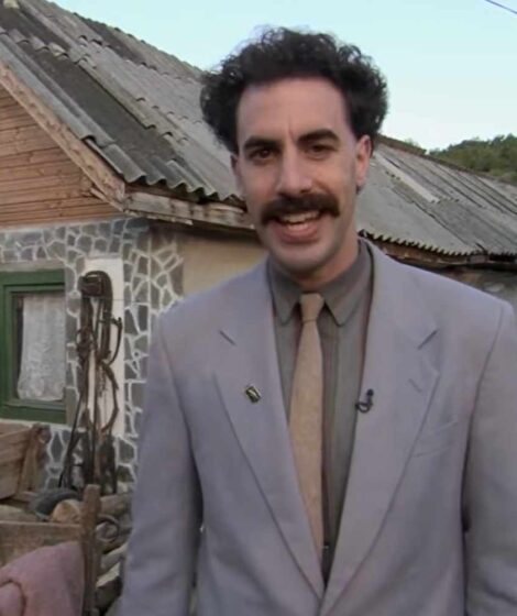 Borat się kaja. Sacha Baron Cohen po raz pierwszy przeprosił Kazachstan. Słynny komik opowiedział, dlaczego wybrał ten kraj i skąd wziął się Borat. Kadr z filmu Borat