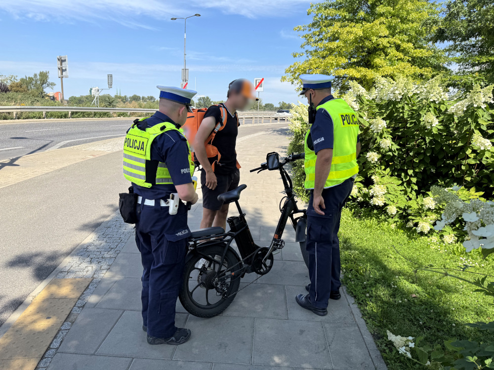 kontrola e-rowerów w Warszawie/Policja