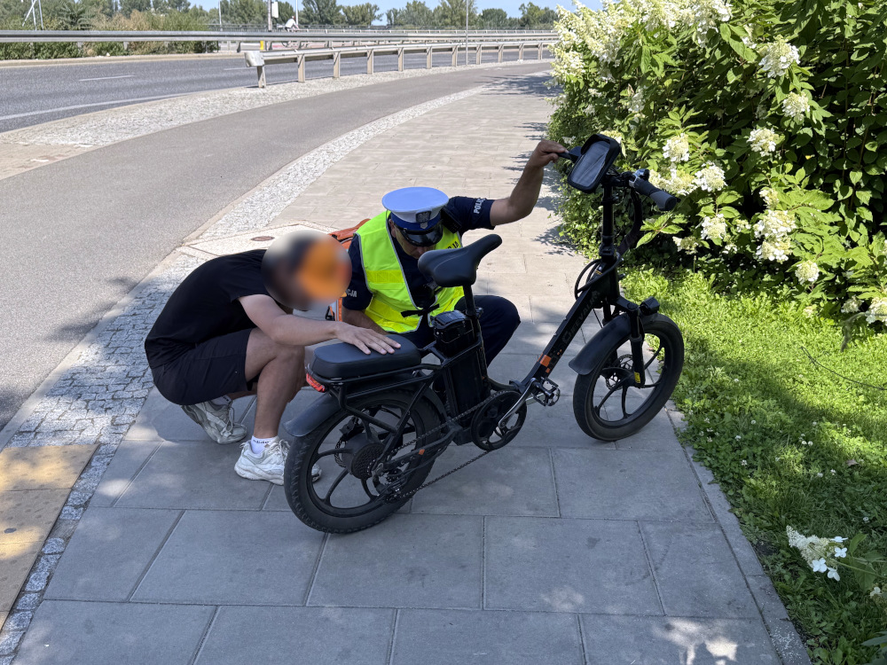 kontrola e-rowerów w Warszawie/Policja