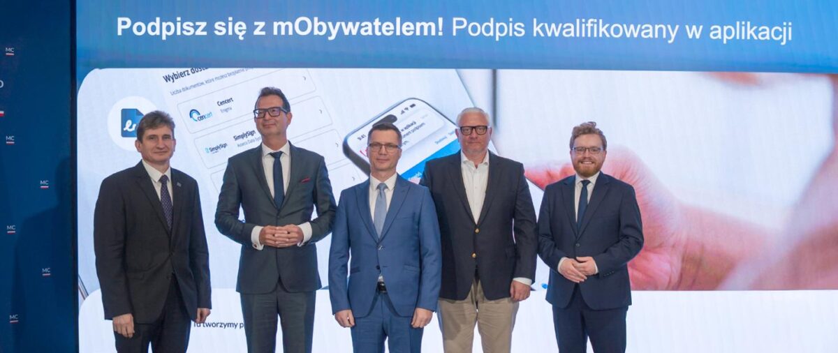 Prezentacja nowych funkcjonalności w aplikacji mObywatel/ MC
