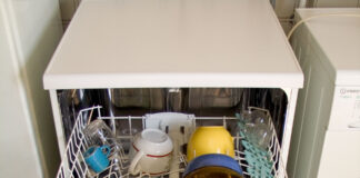 Naprawa zmywarki kosztuje nawet 500 zł. Mimo to rośnie popyt na drobne usługi Koszt naprawy sprzętu AGD to nawet 500 zł wg raportu OLX